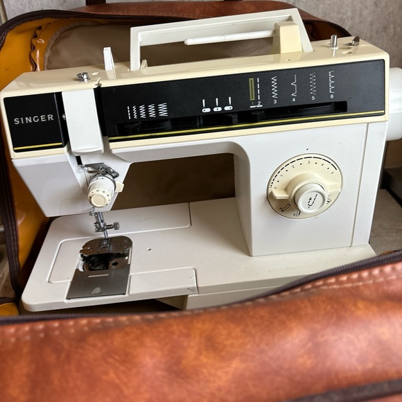 Singer Sewing Machine Travel Vinyl Carry Case Storage Bag Brown Vegan Leather - Picture 7 of 8